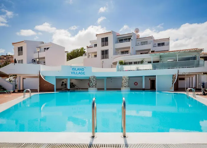 4 Island Village With Wi Fi And Pool Апартаменти